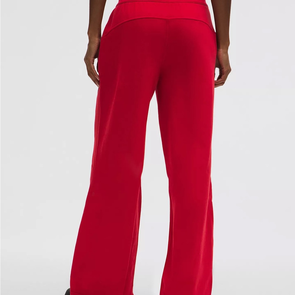 Lululemon Scuba Mid-Rise Wide-Leg Pant (regular) - Picture 2 of 5